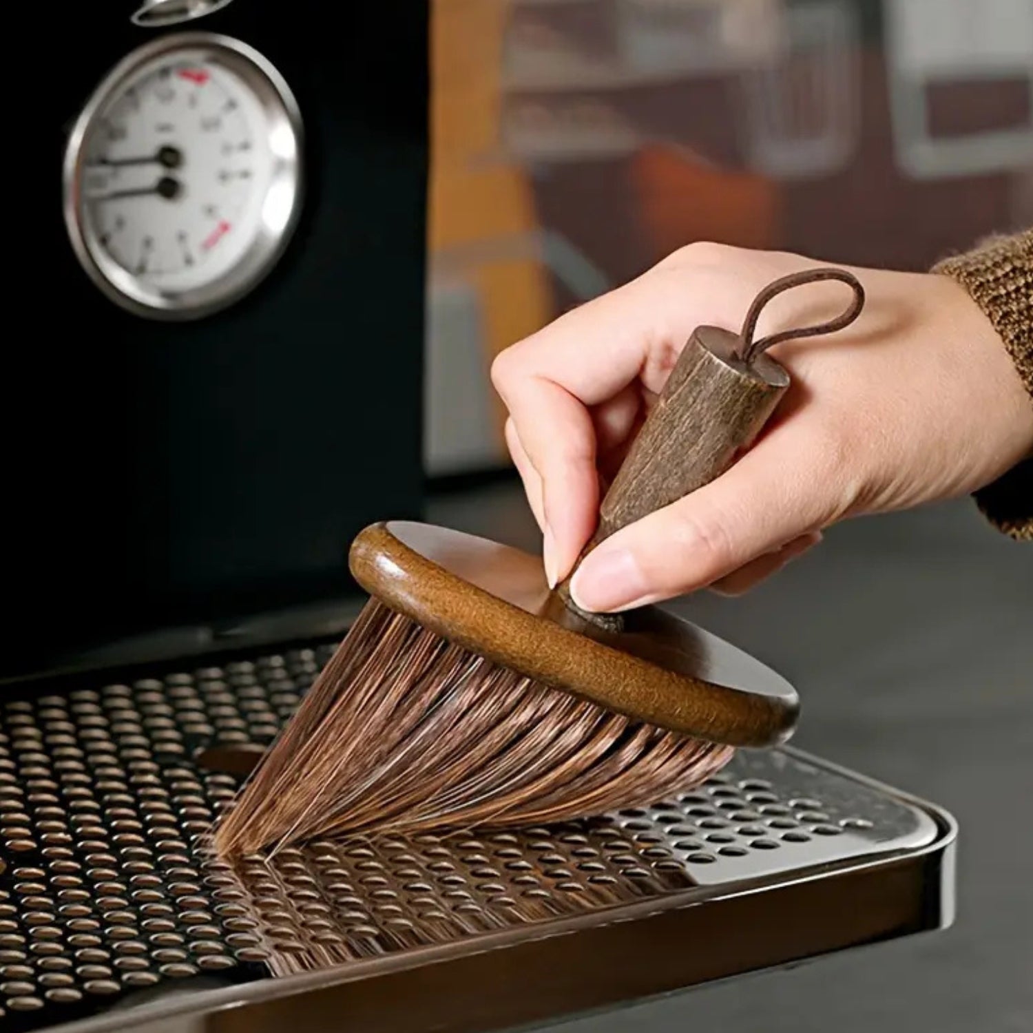 Barista Wooden Cleaning Brush 1
