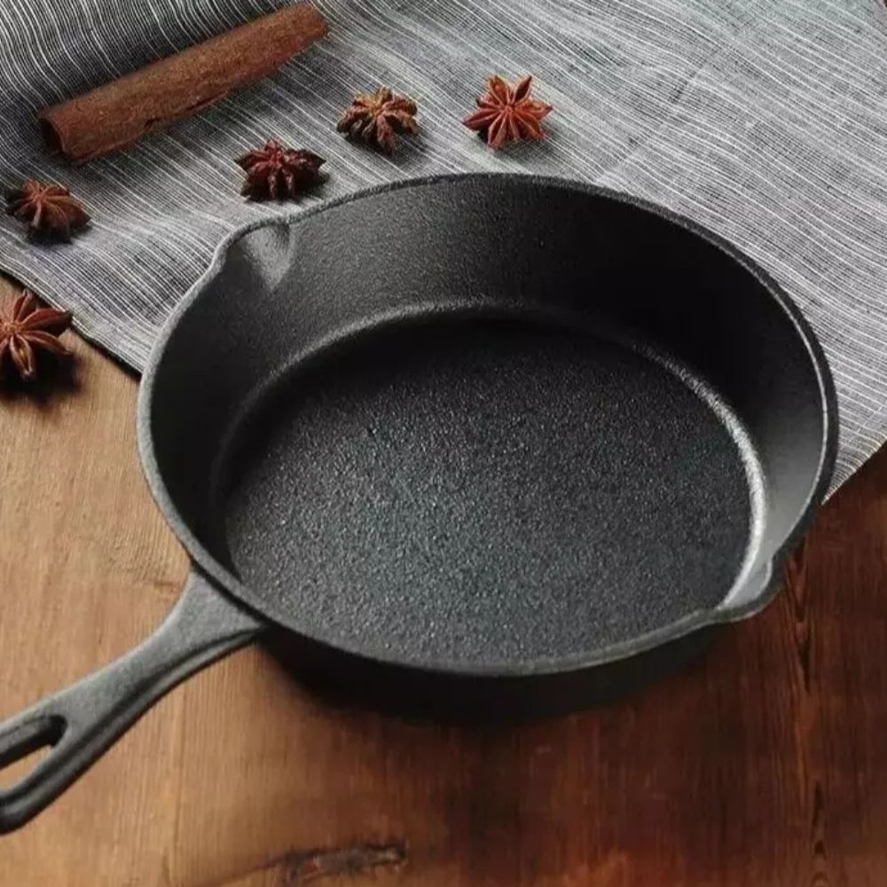 Black Cast Iron Frying Pan 1