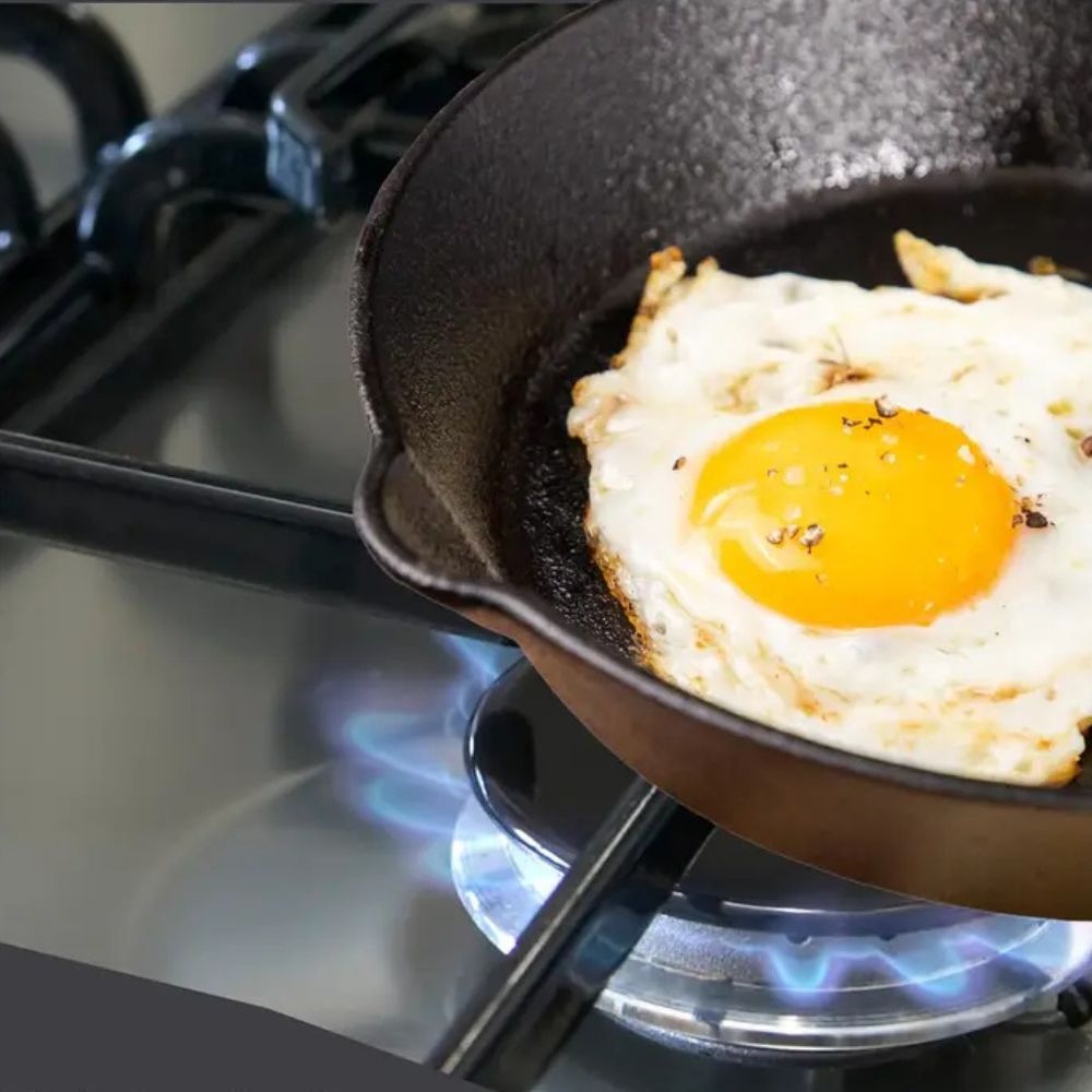 Black Cast Iron Frying Pan 4