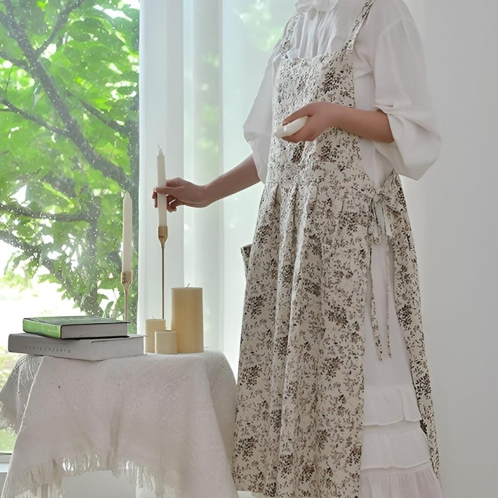 Classic Cotton Floral Apron 1