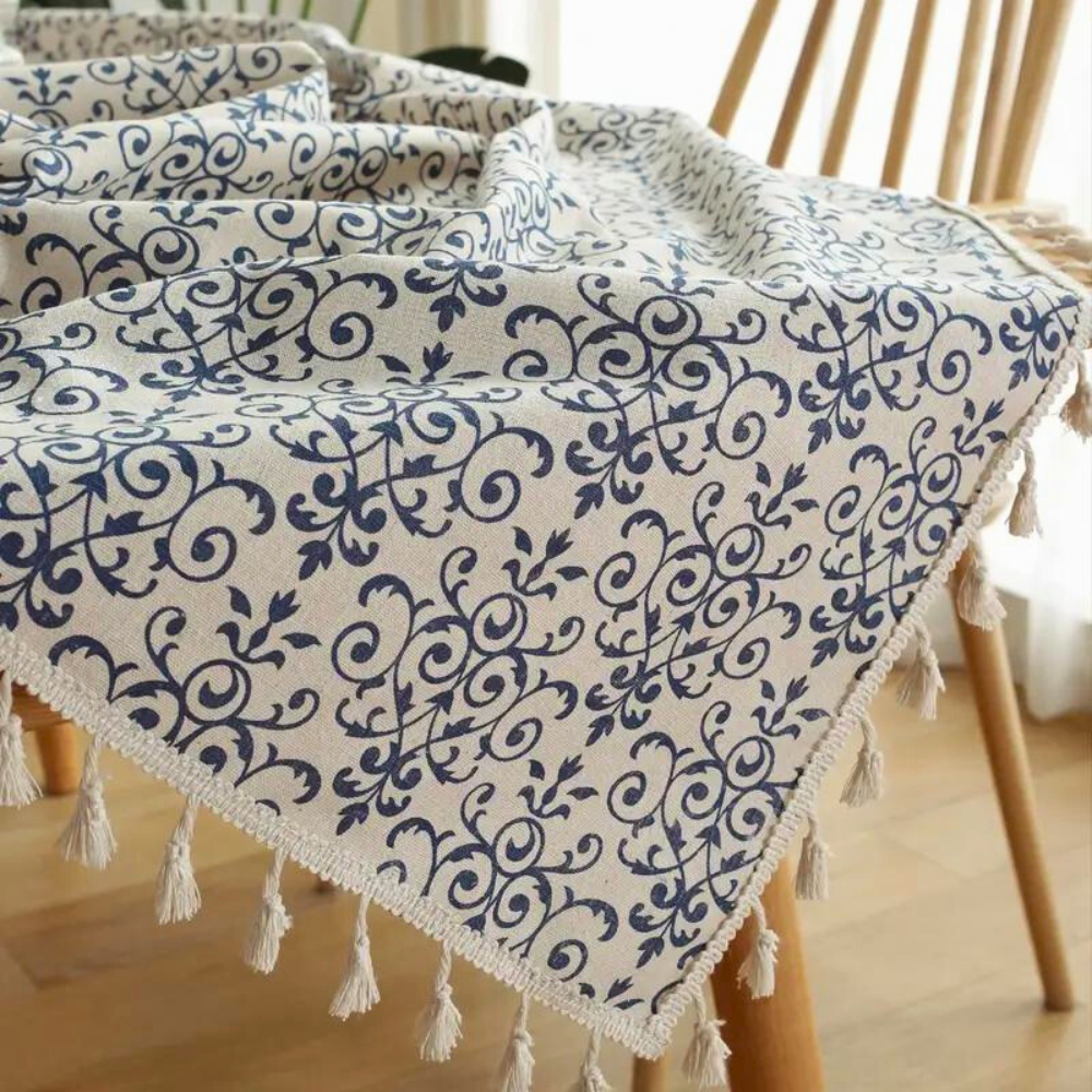 Cottage Chic Patterned Tablecloth 4