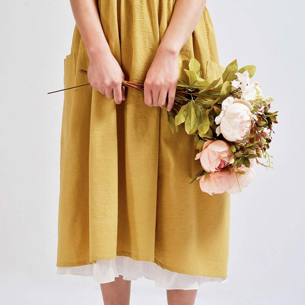 Cross-Back Apron With Pockets 7