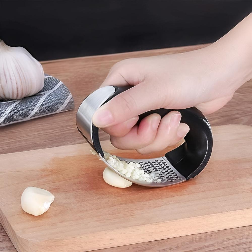 Crush Garlic Squeezer 2