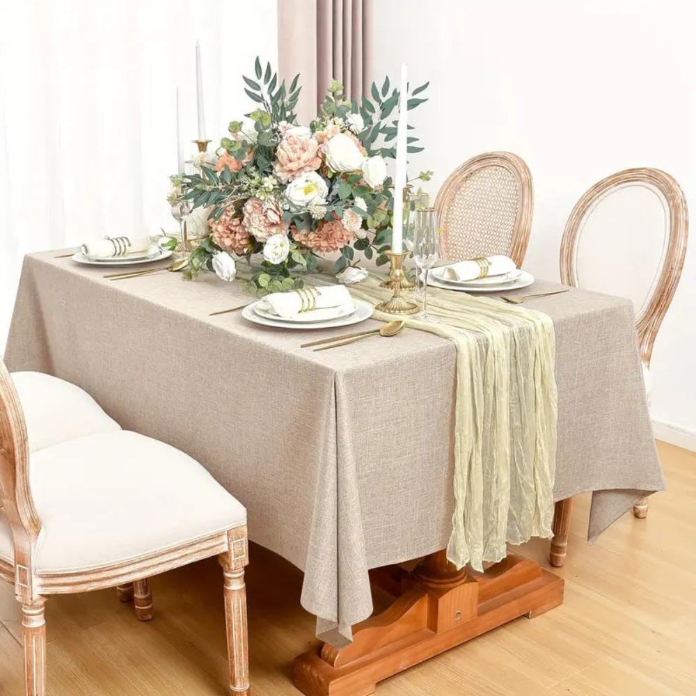 Minimalist Dining Tablecloth 2