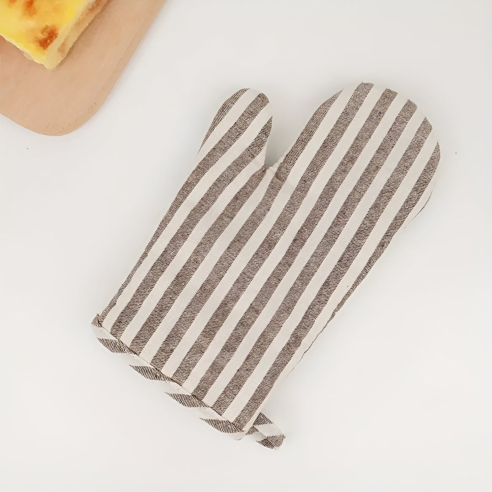 Premium Striped Heat-Resistant Oven Mitt 0