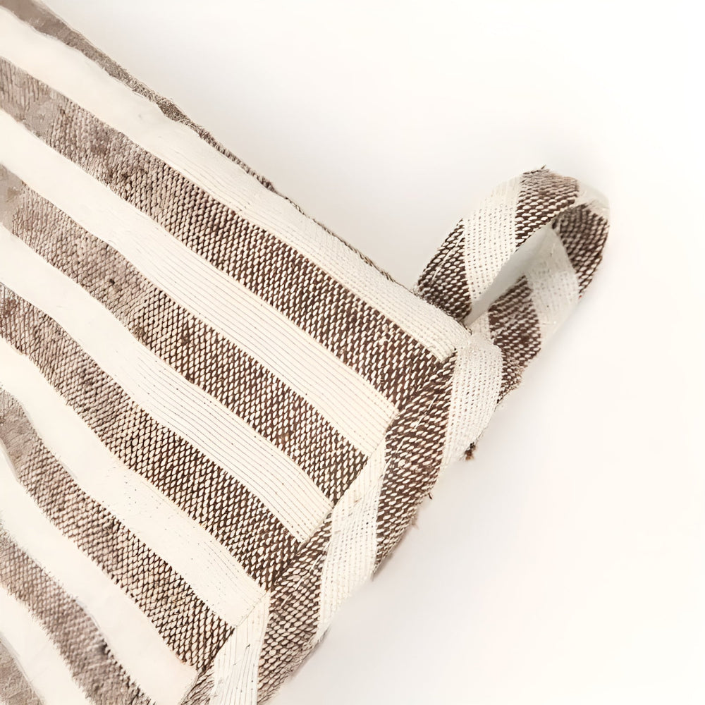 Premium Striped Heat-Resistant Oven Mitt 3
