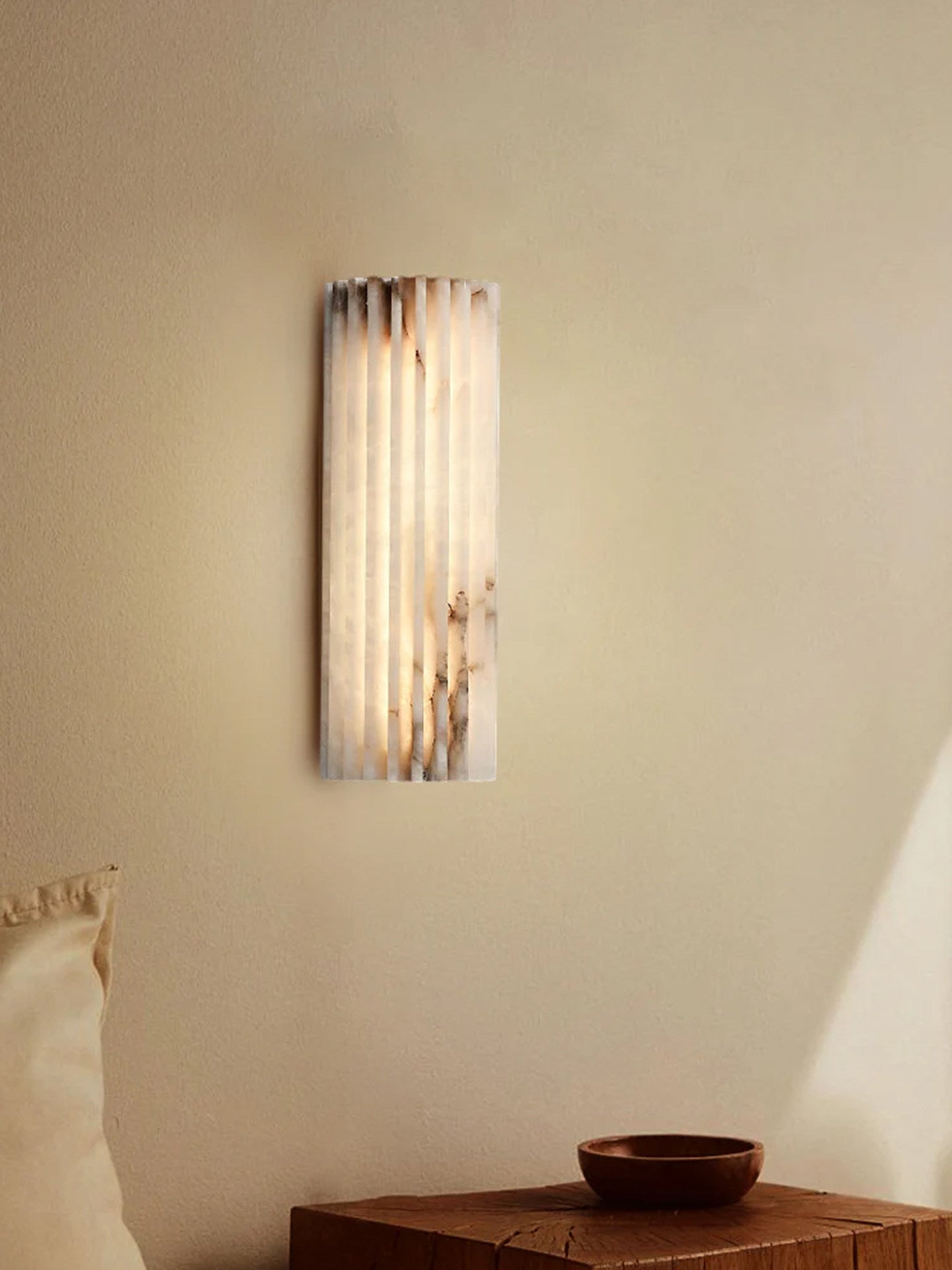 Rula Collection | Alabaster Wall Light with Unique Veining | Elegant Sconces for Warm Ambient Illumination