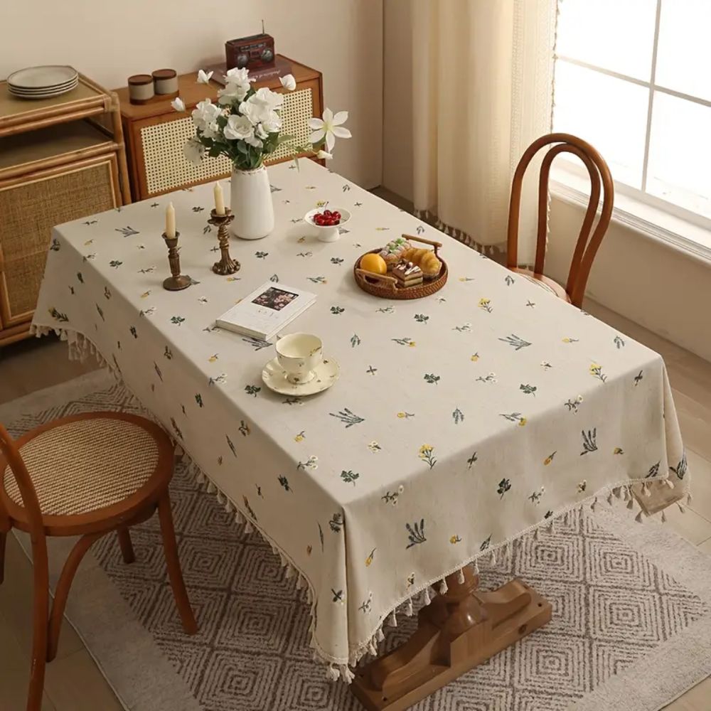 Rustic Bloom Tassel Tablecloth 1