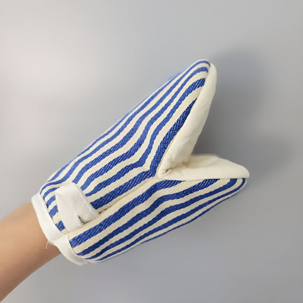 Striped Heat-Resistant Kitchen Mitts 0