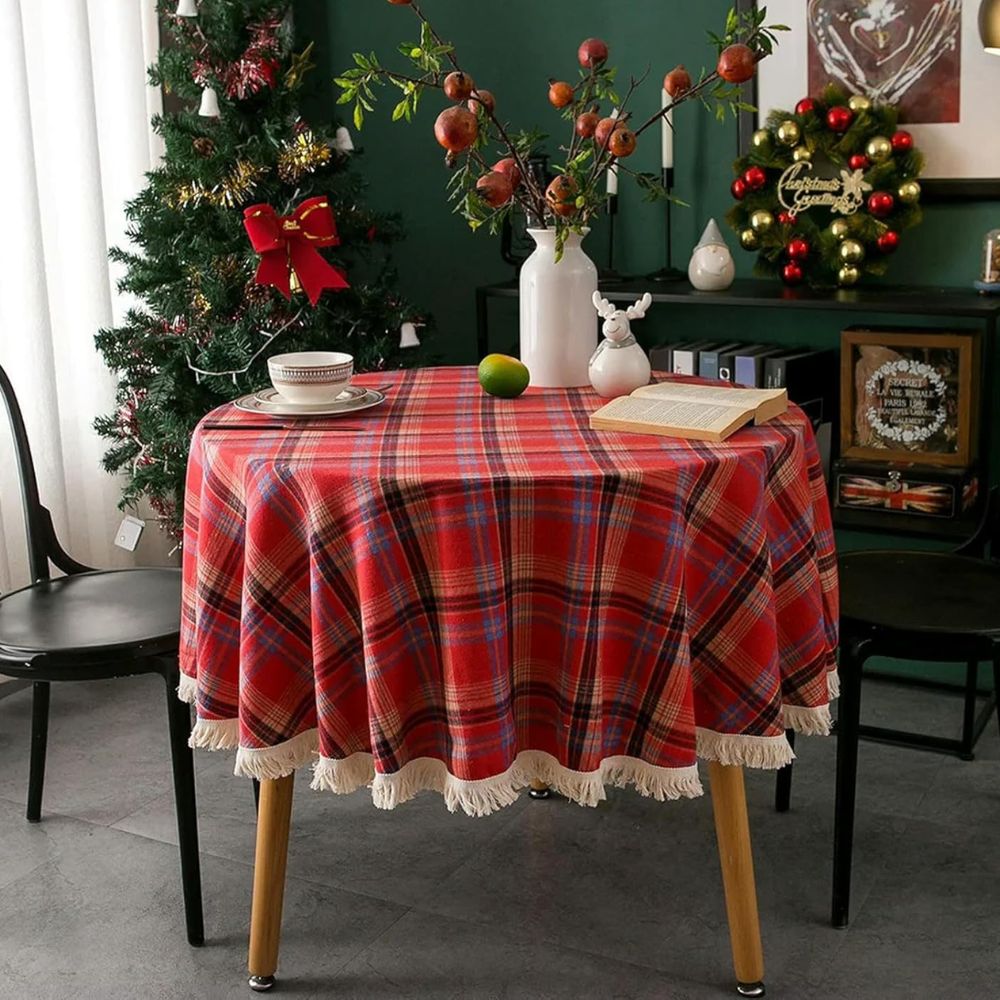 Vintage Holiday Plaid Round Tablecloth 3