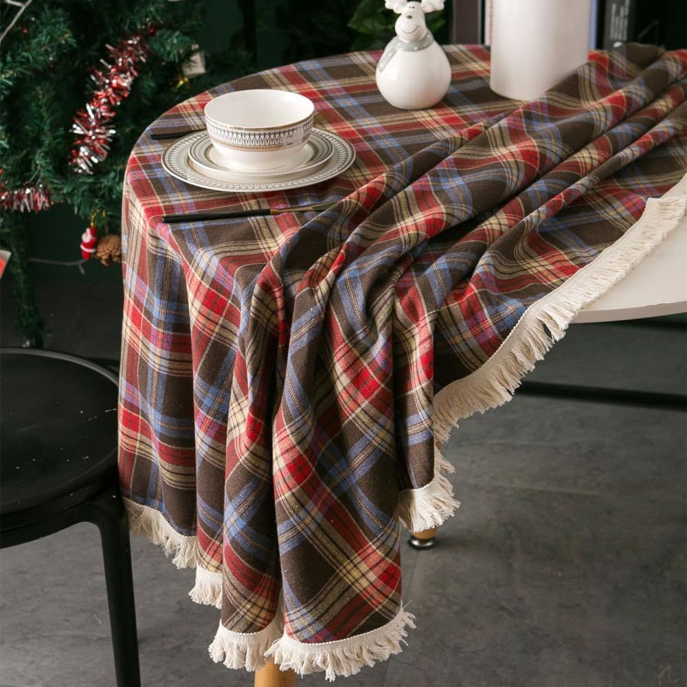 Vintage Holiday Plaid Round Tablecloth 6