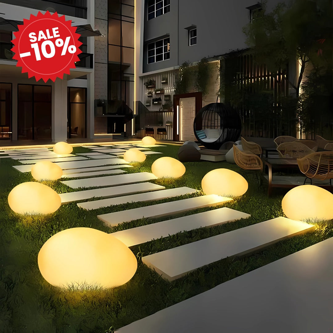 Garden Glow | Solar Outdoor Lights with Remote - SALE -10%