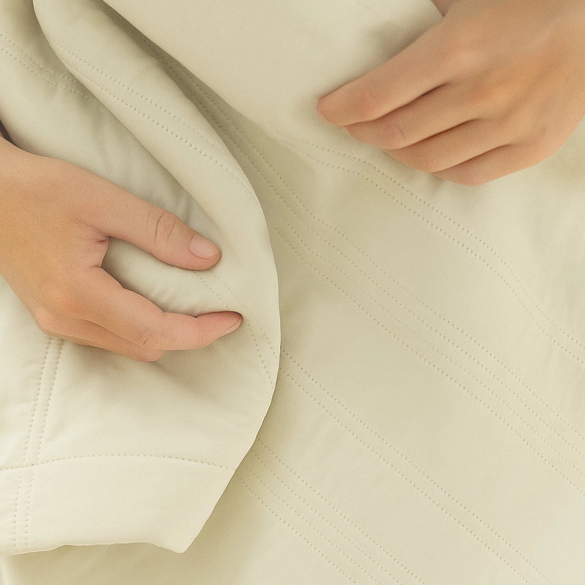 Summer Cooling Blanket | Bed