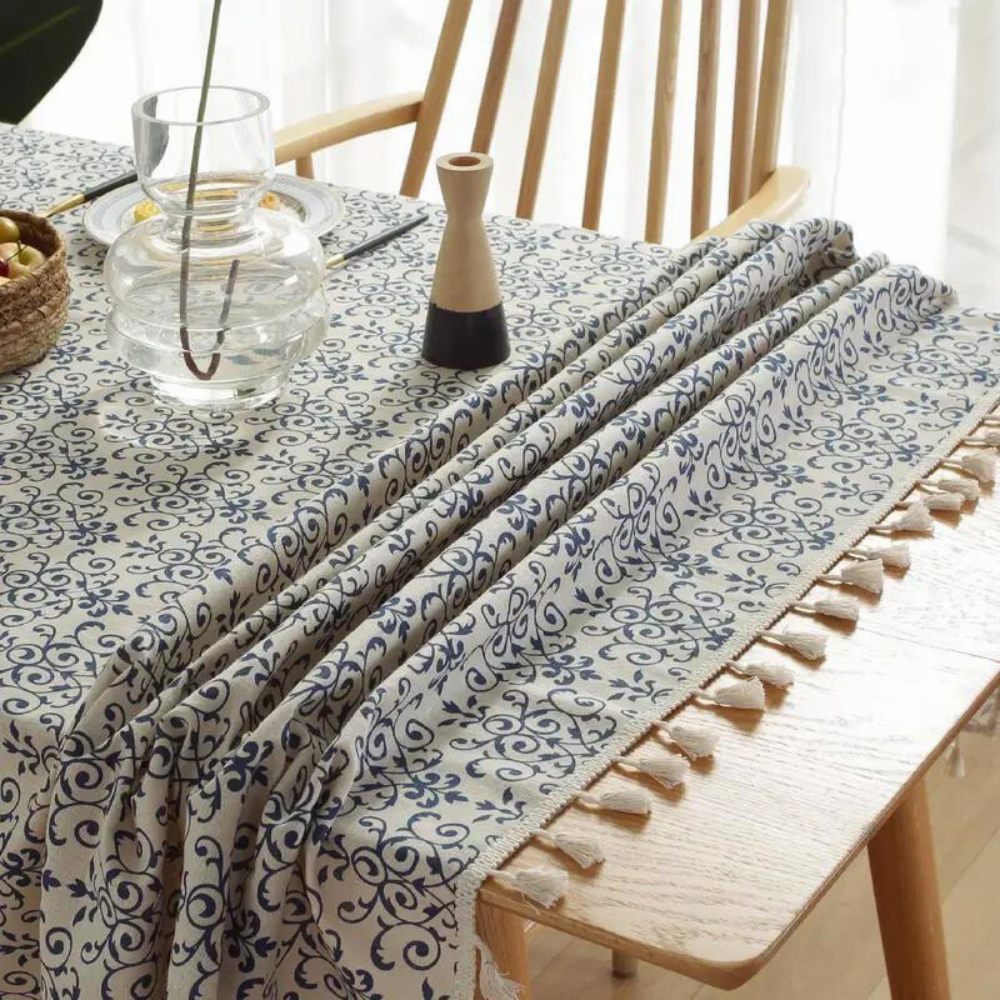 Cottage Chic Patterned Tablecloth 6