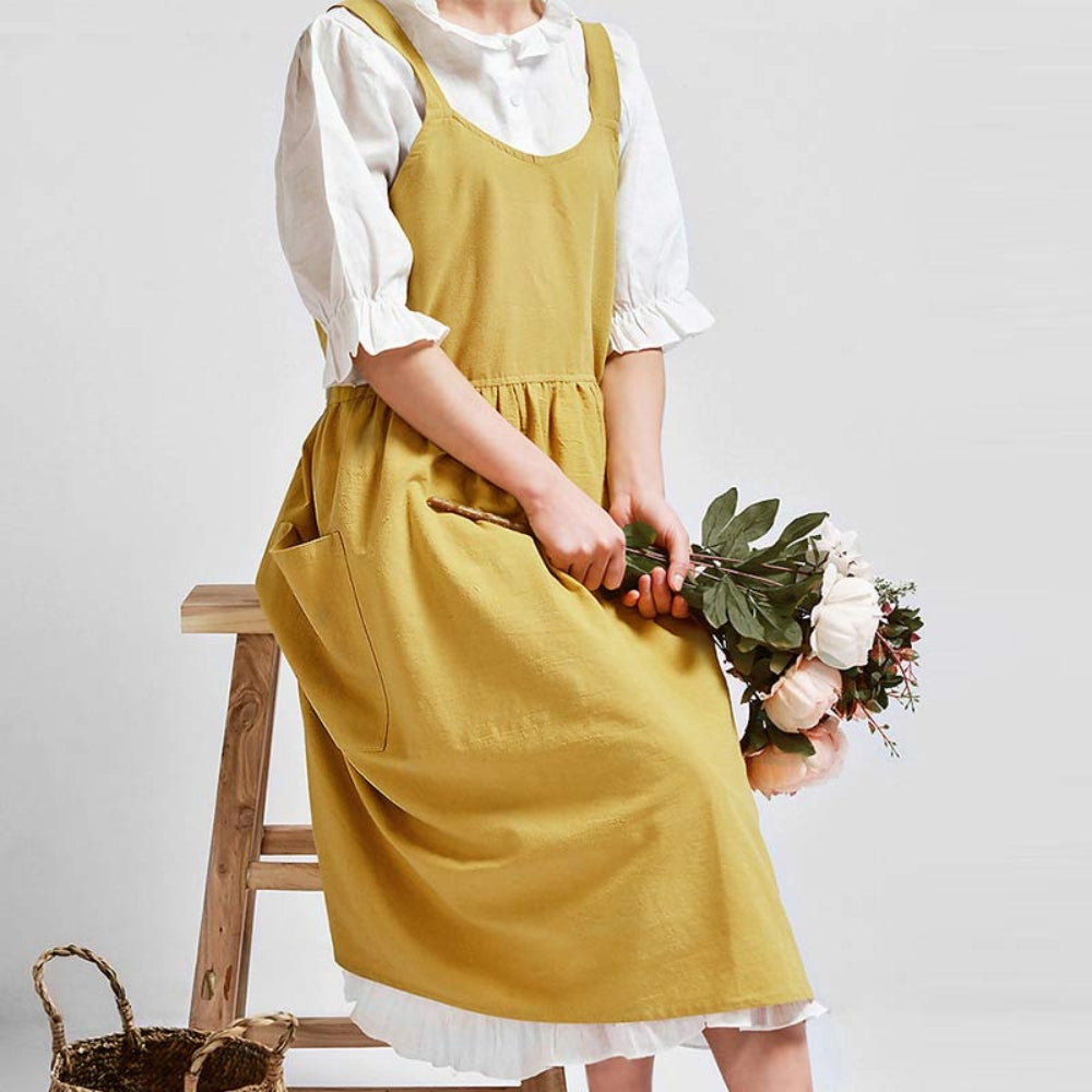 Cross-Back Apron With Pockets 1