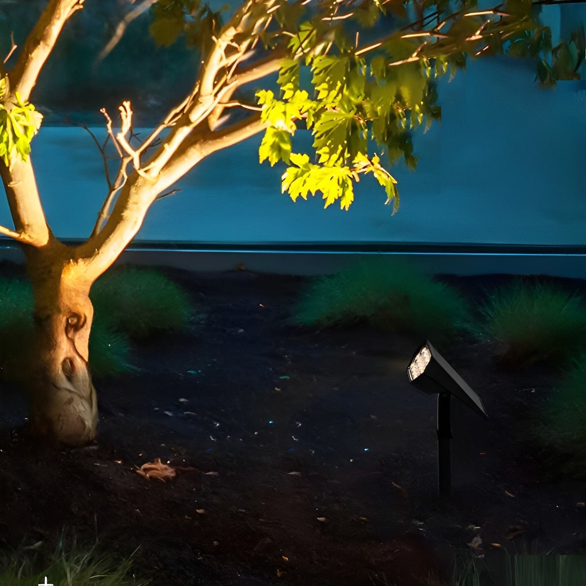 Elegant Solar Spotlight Outdoor Lights with Adjustable LED & IP68 Waterproof for Perfect Garden Illumination