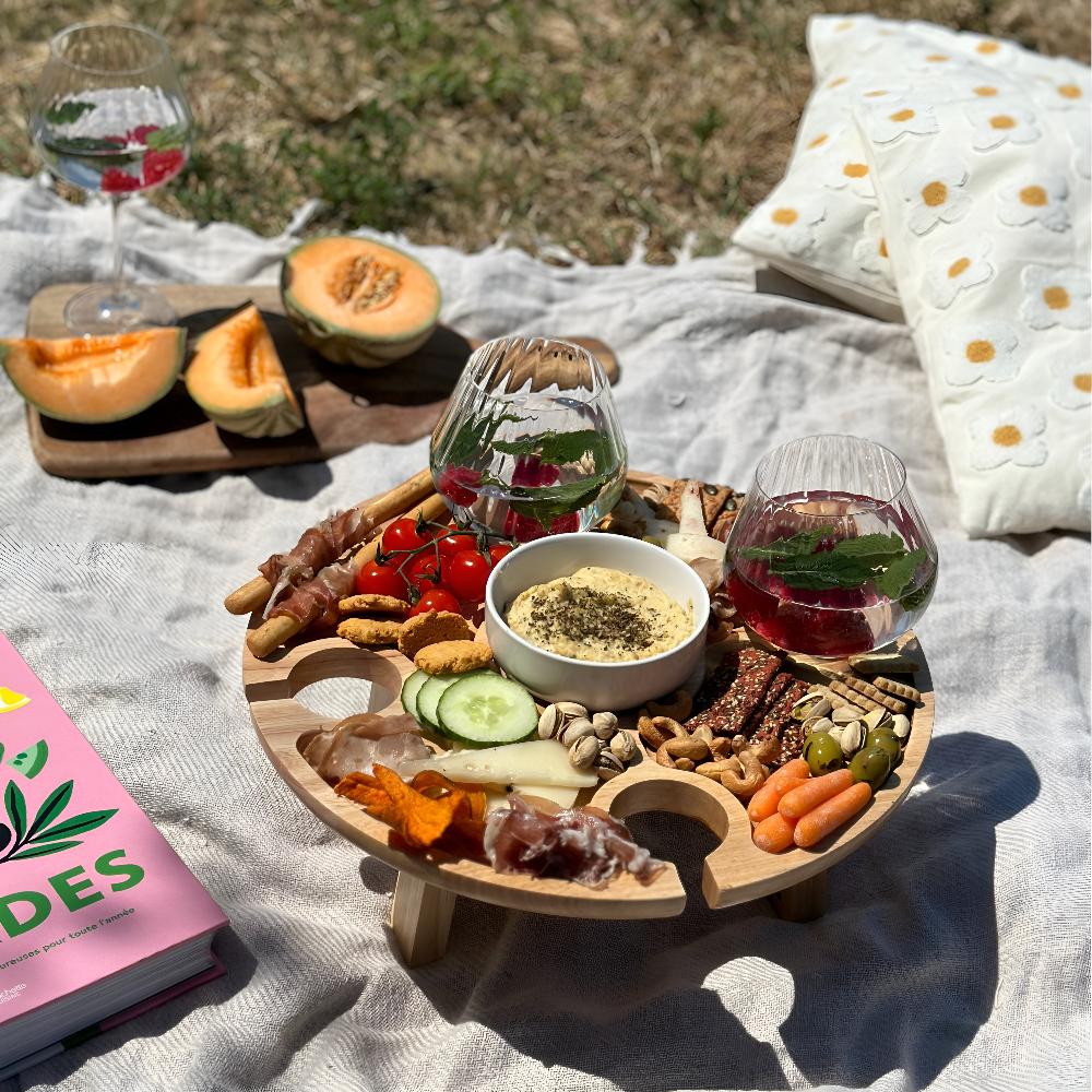 Foldaway Feast Picnic Table 2