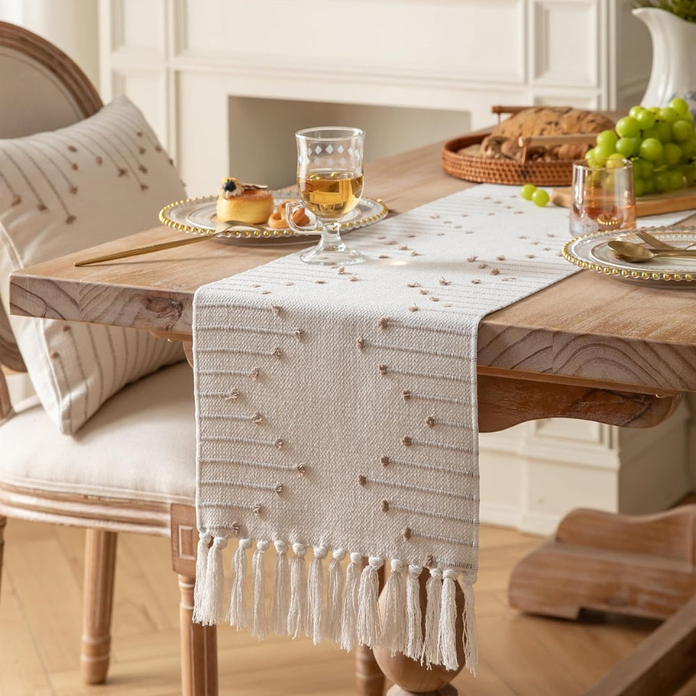 Liora Elegant Tassel Table Runner 0