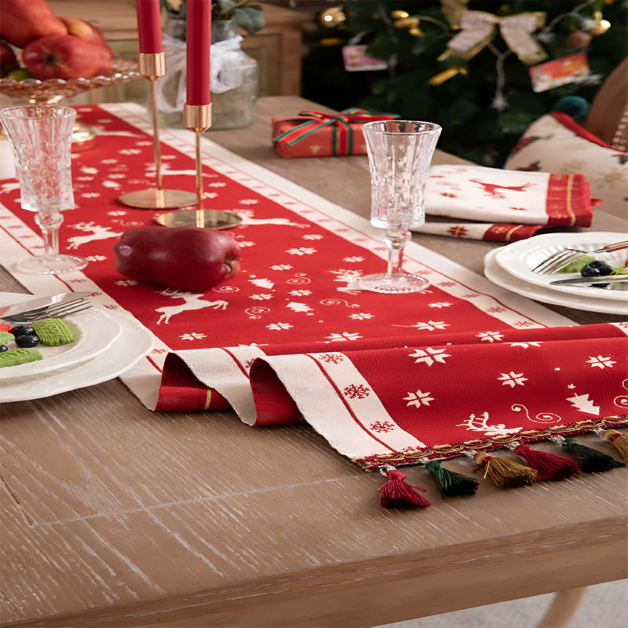 Luxe Merry Tasseled Runner Cloth 1