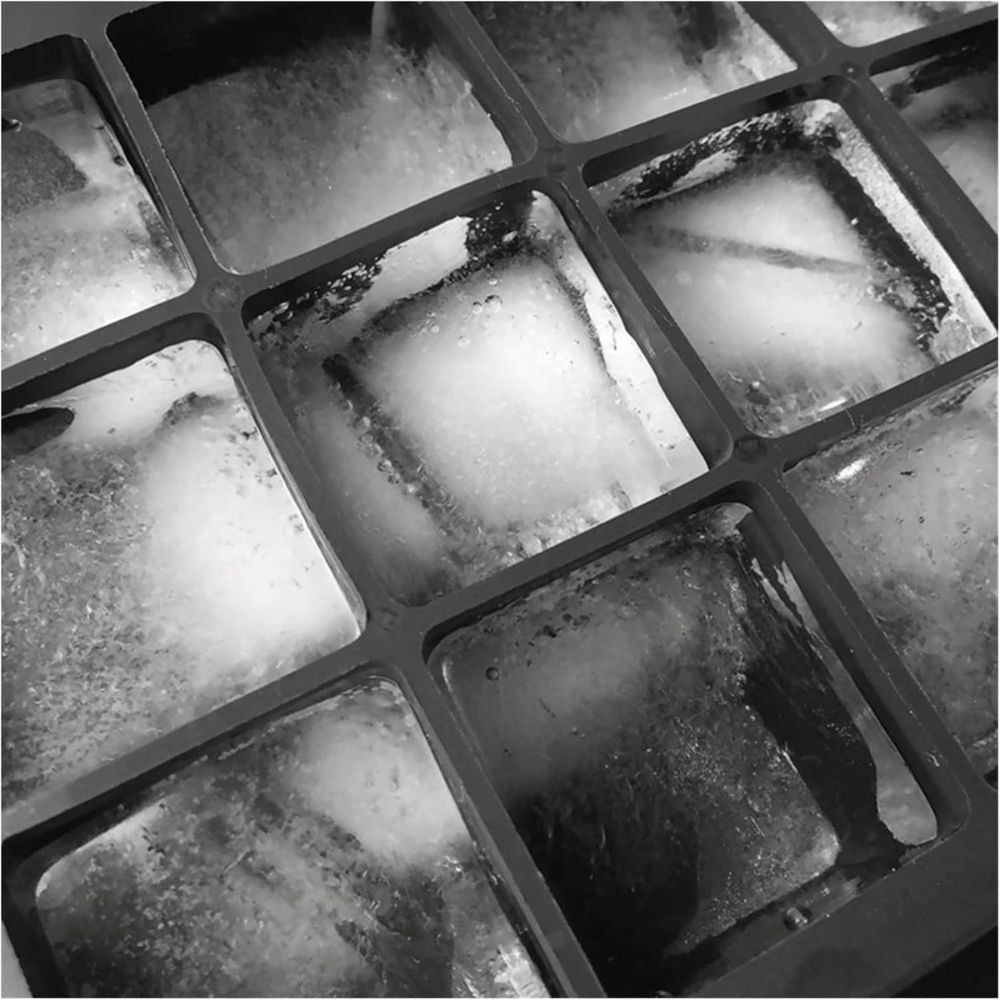 Silicone Chill Ice Cube Tray 2