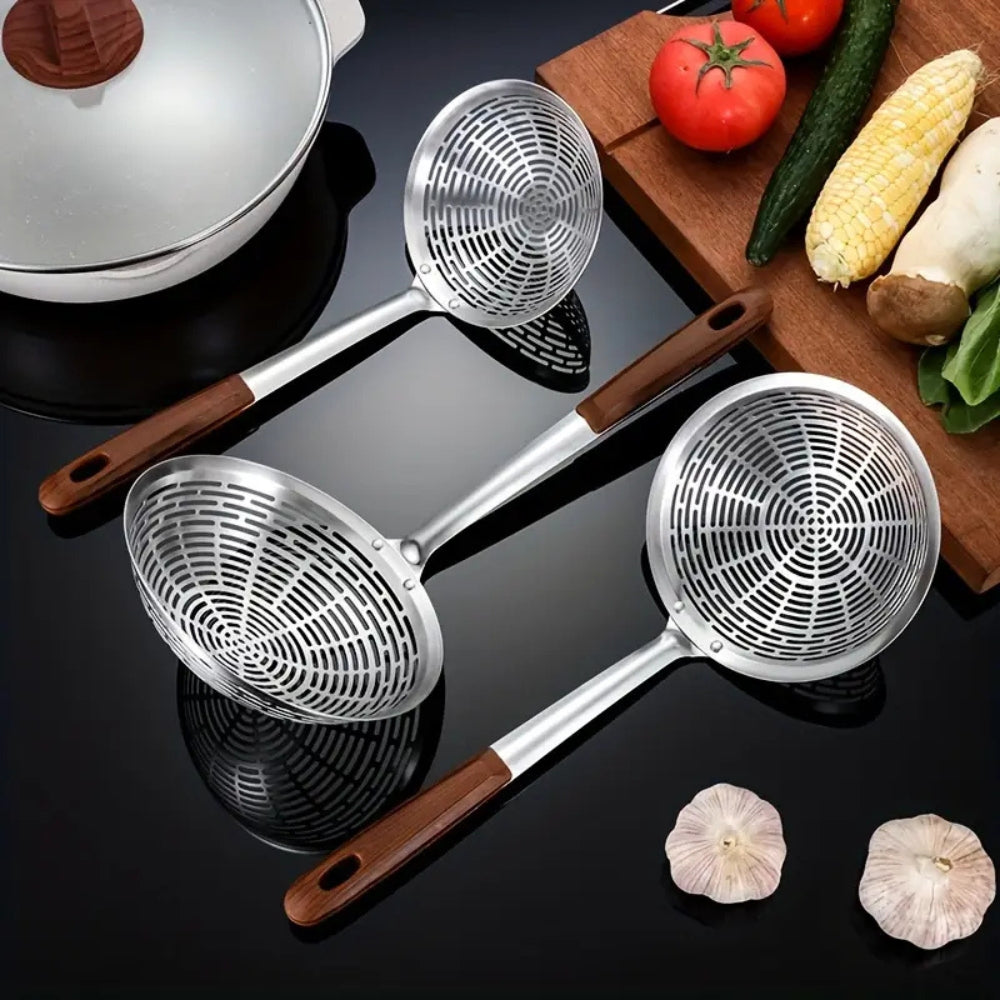 Stainless Steel Wooden Strainer Ladle 3