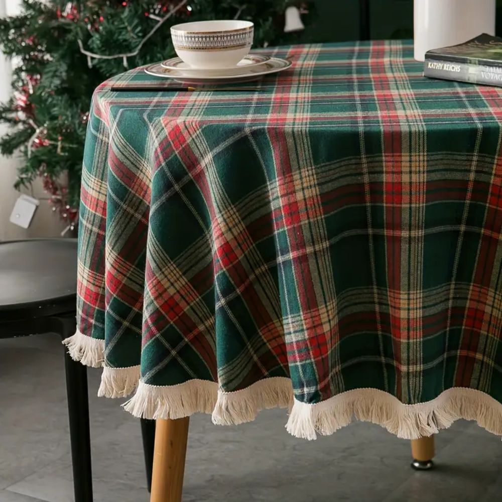 Vintage Holiday Plaid Round Tablecloth 1